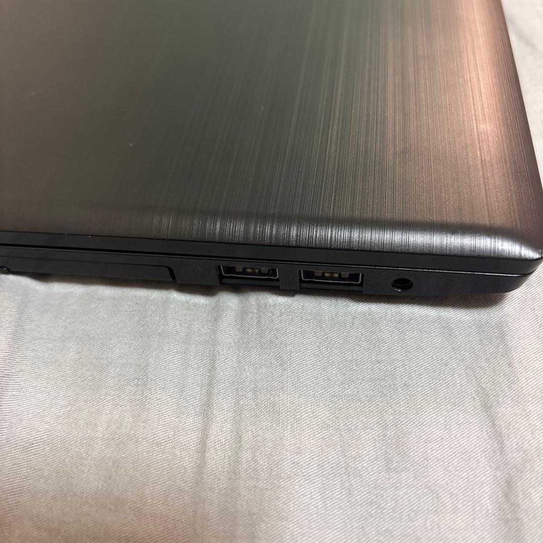 東芝　dynabook B65/H メモリ8GB SSD256GB