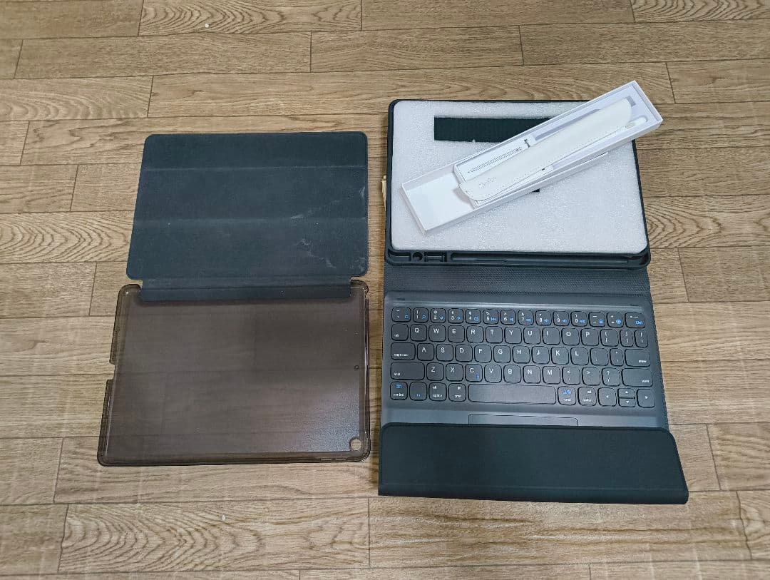 iPad　9世代　64GB　WiFiモデル