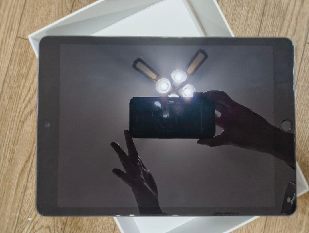 iPad　9世代　64GB　WiFiモデル