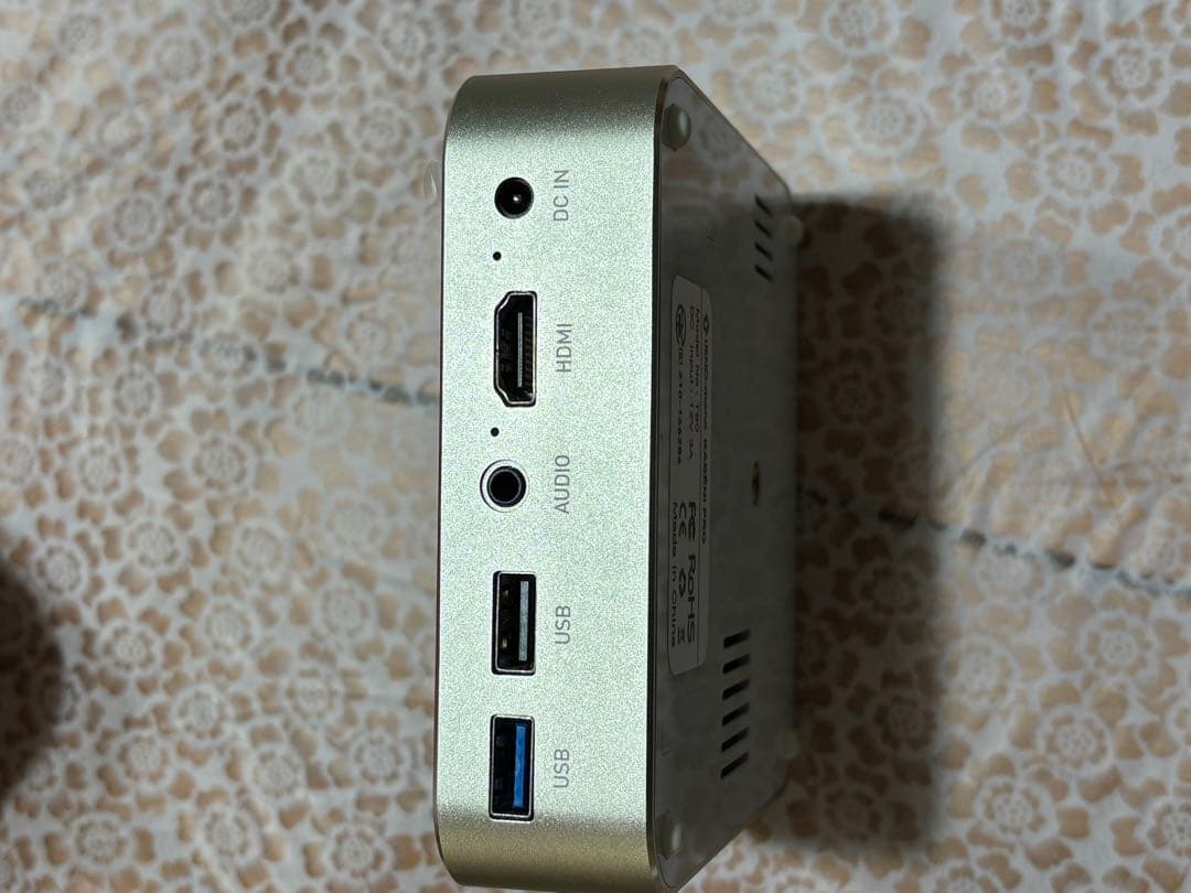 プロジェクター本体 HDMI接続 リモコン付き