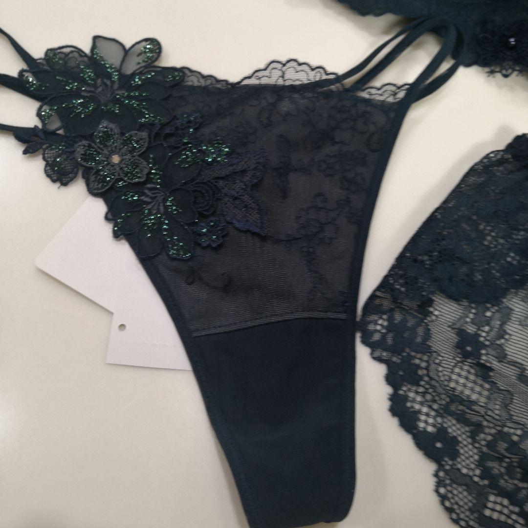 ワコール　パルファージュ　 花柄刺繍 ブラジャーF75ショーツＭ3点セット