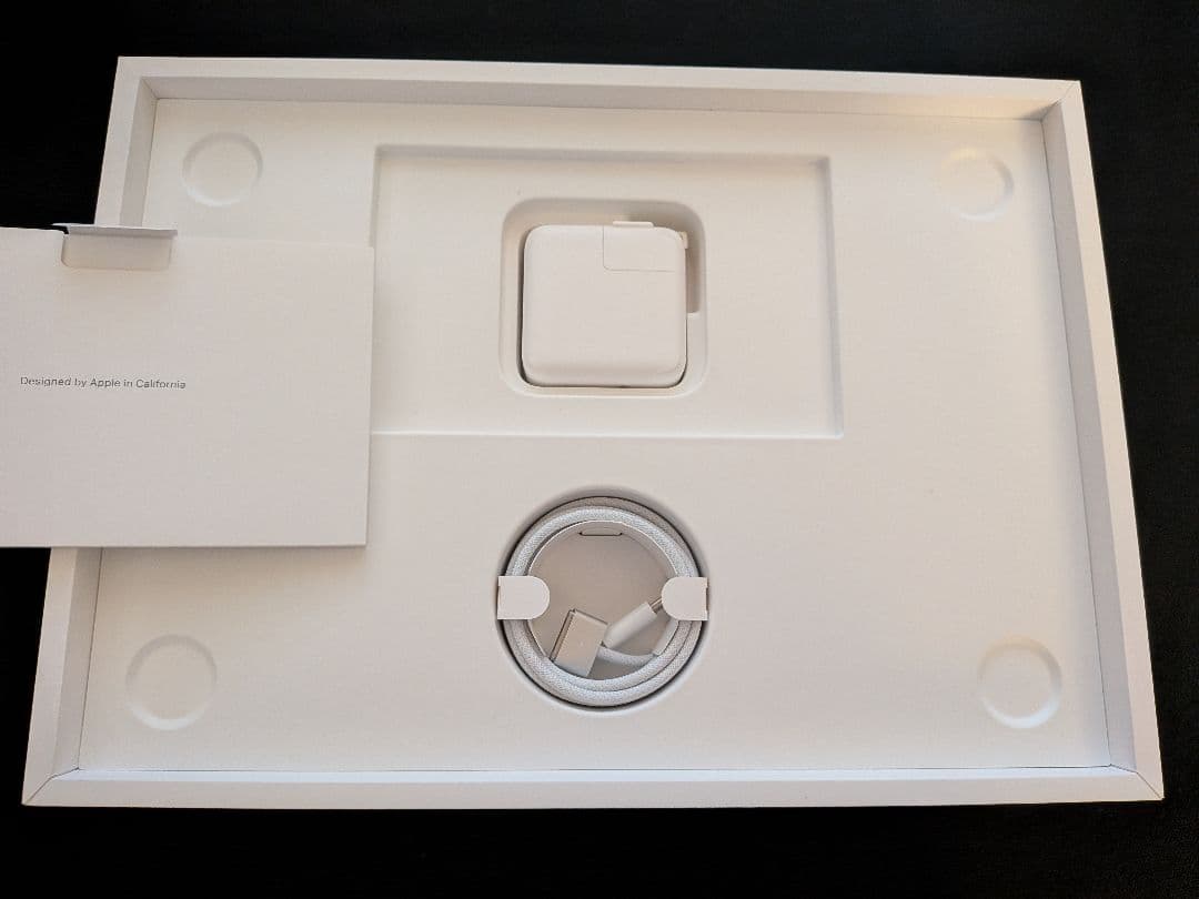 美品 Apple MacBook Air 13インチ M4 16GB 256GB