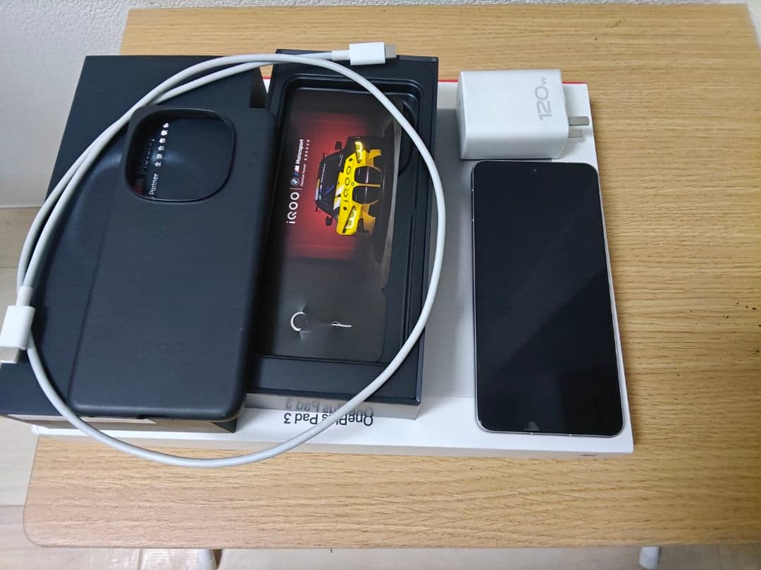 iQOO 13 12GB/256GB シルバー 中国版 美品