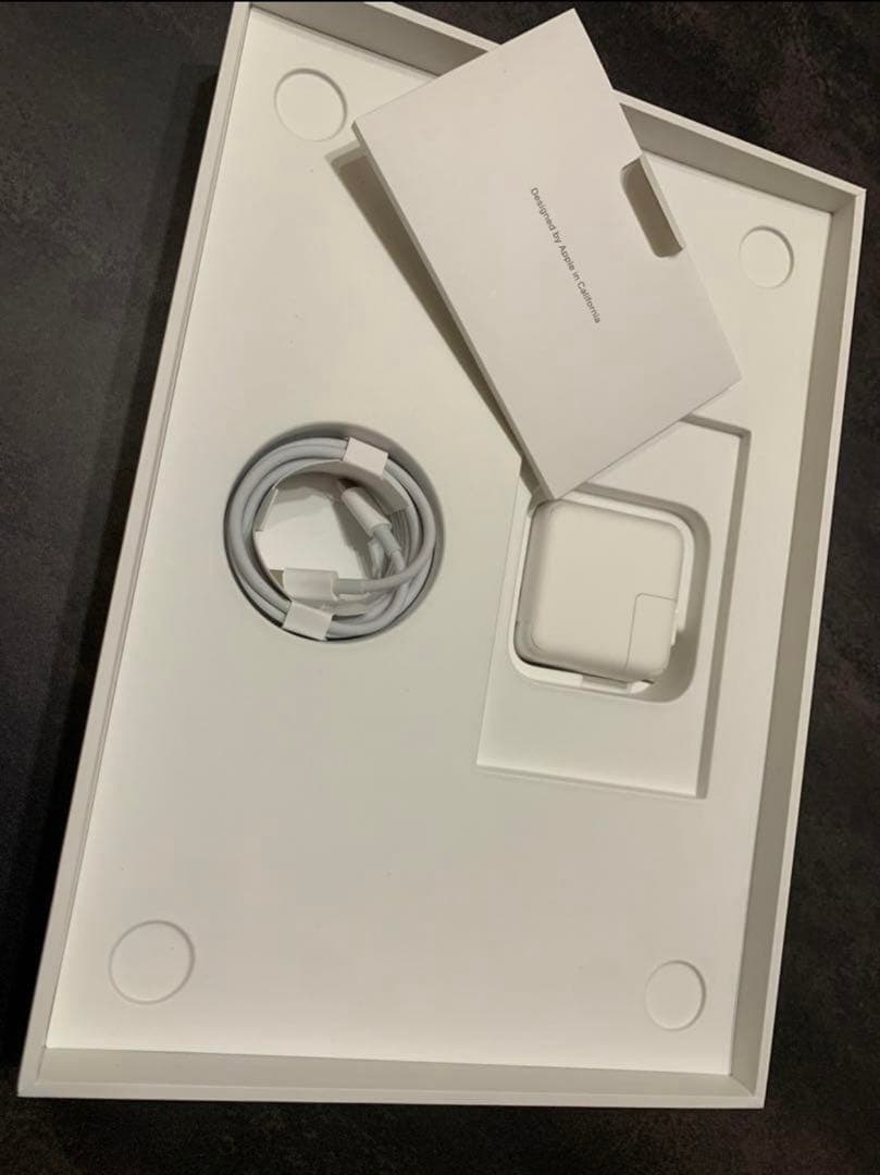 Apple MacBook シルバー 2020 16GB