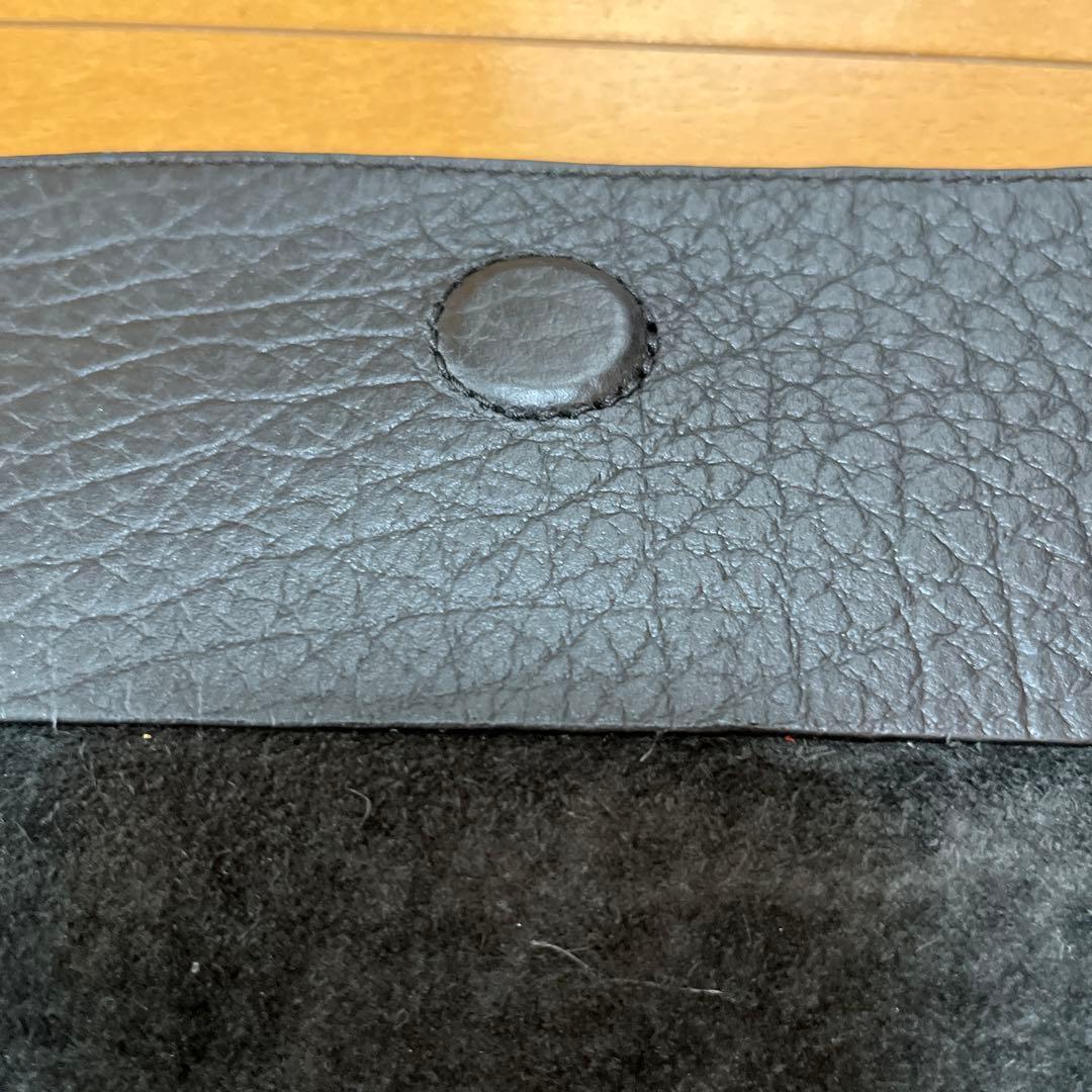 BREE メッセンジャーバッグ