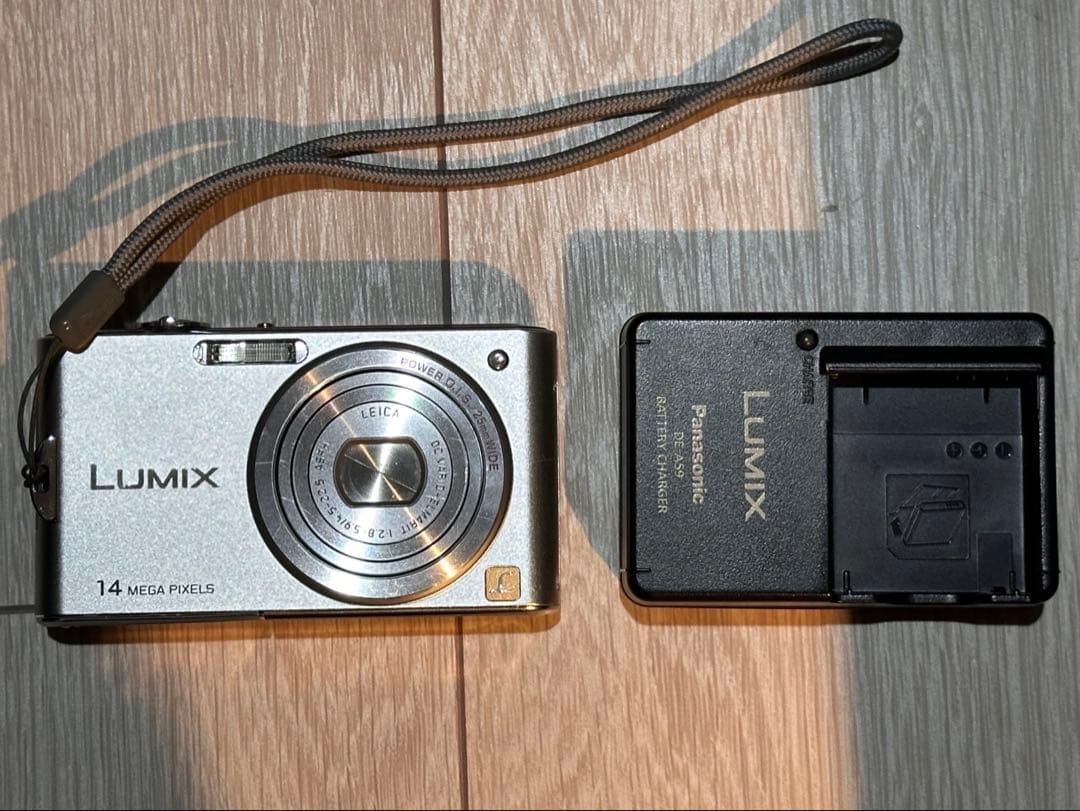 2452 Panasonic LUMIX ルミックス デジカメ DMC-FX66