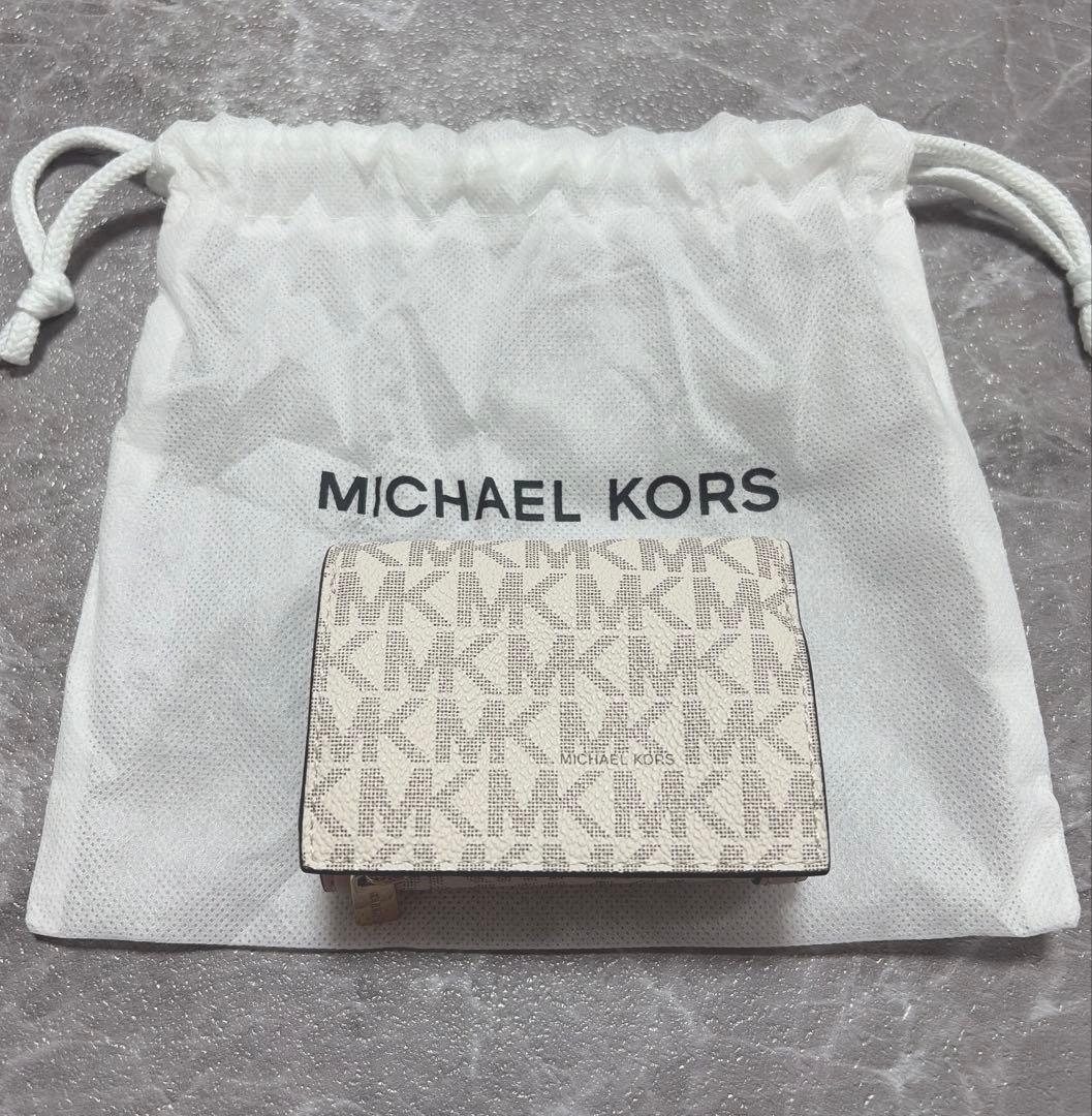ホ*ン様 新品MICHAEL KORS マイケルコース 三つ折り財布