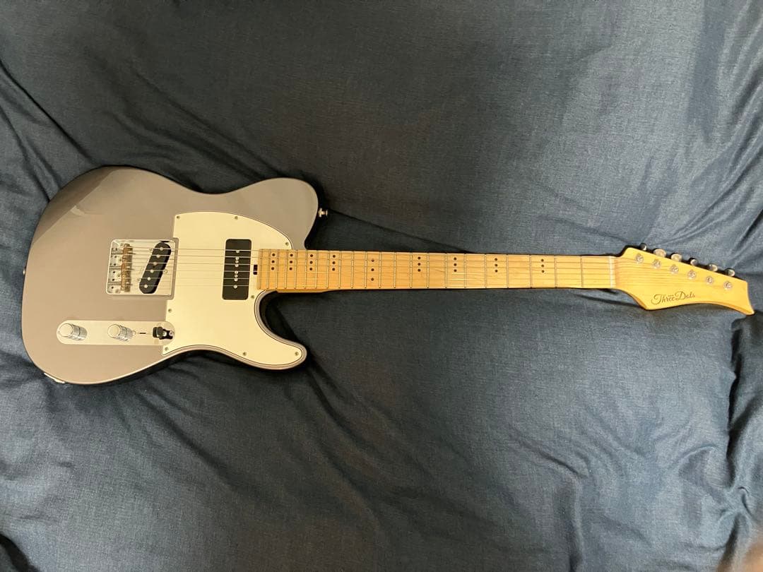 ［値下げ］日本製Three Dotsテレキャスター　エレキギター