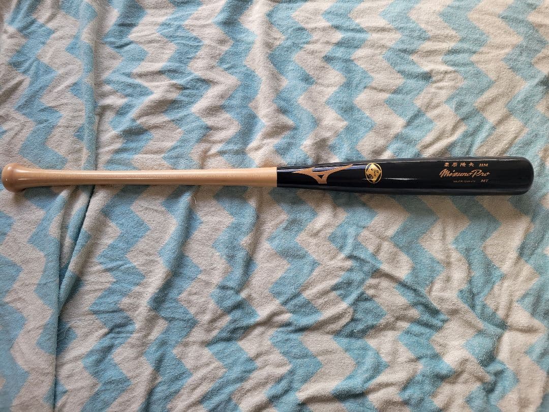 NPB 木製バット (栗原選手)