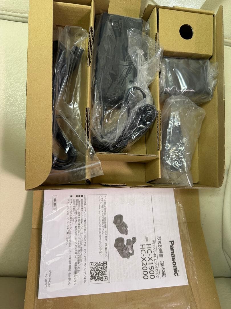 Panasonic 4K ビデオカメラ HC-X1500 展示品　美品
