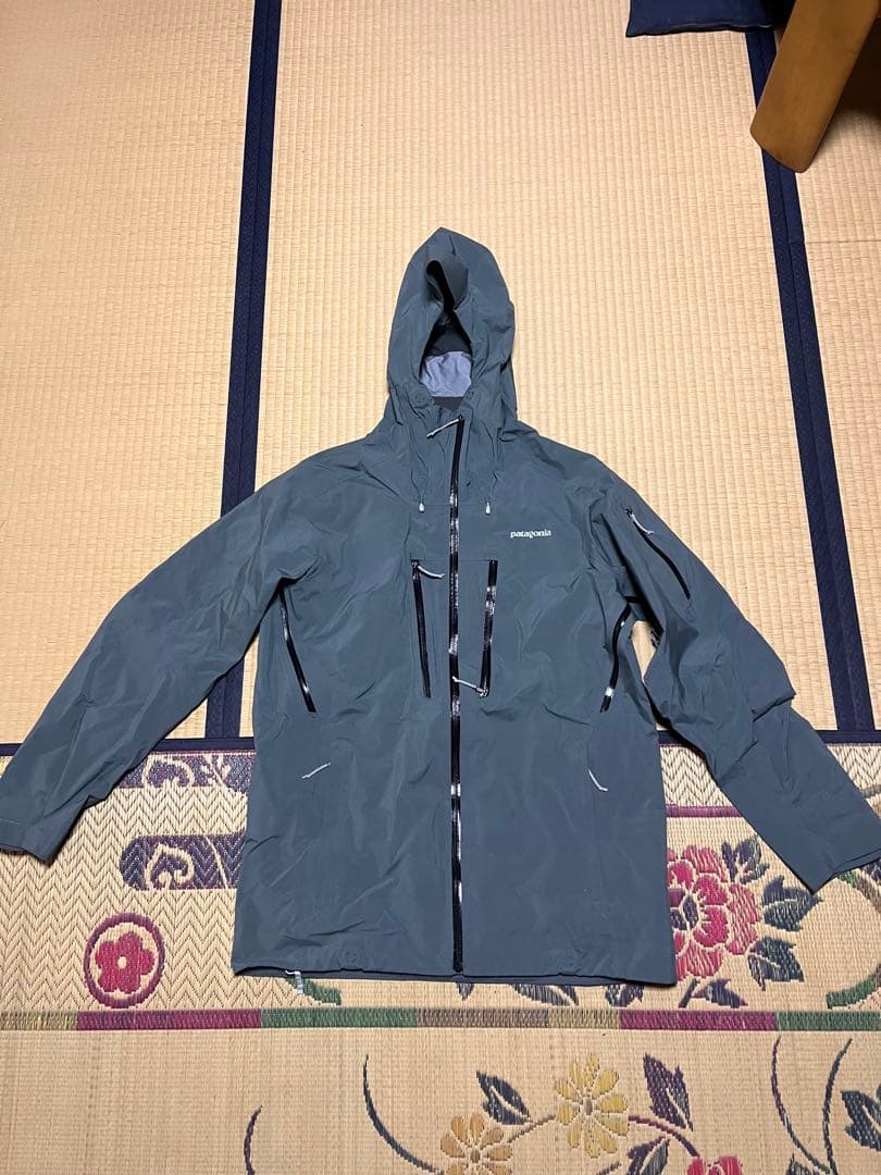 パタゴニアのパウスレイヤー上下セットMサイズ