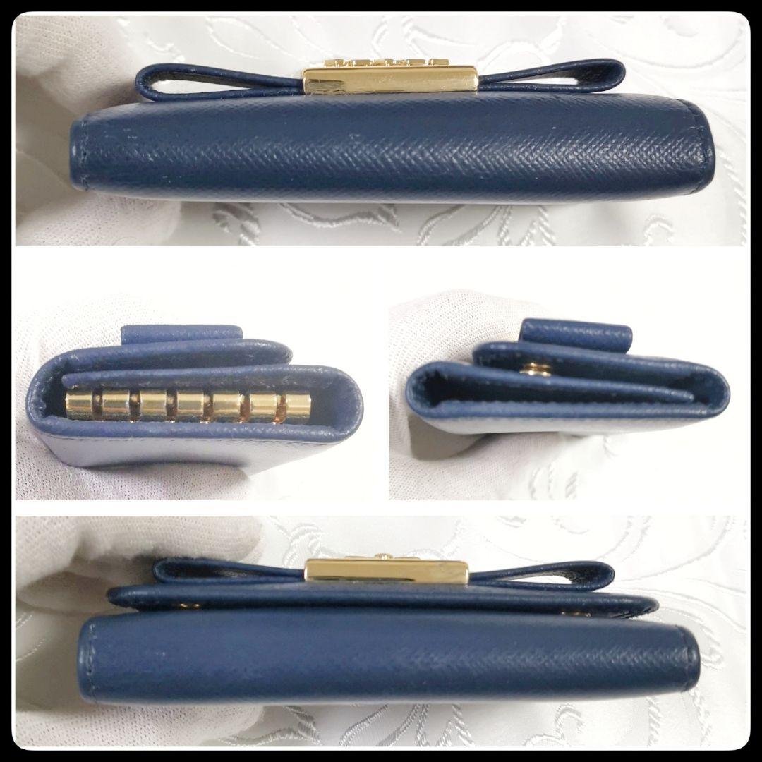美品　プラダ　PRADA　サフィアーノ　リボン　キーケース　ゴールドロゴ　紺