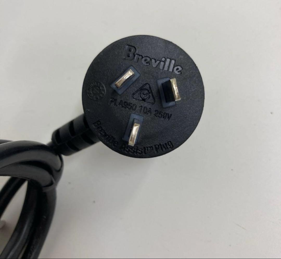 A375-6 Breville BES876エスプレツ ソマシン　220V〜