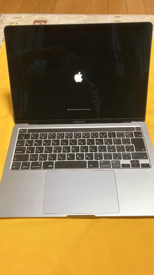 MacBook Pro 13インチ M1チップ 16GBメモリ 1TB