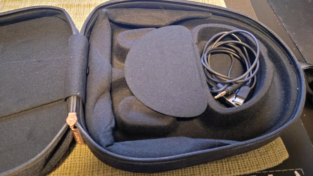 【SONY】ワイヤレスヘッドホン WH-1000XM5