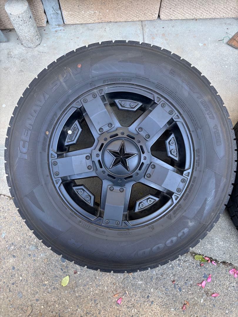 N*N様 KMC XD811 ロックスター2 タイヤホイール4本セット