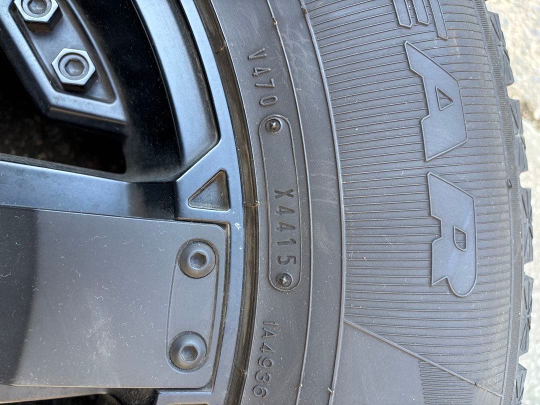 N*N様 KMC XD811 ロックスター2 タイヤホイール4本セット