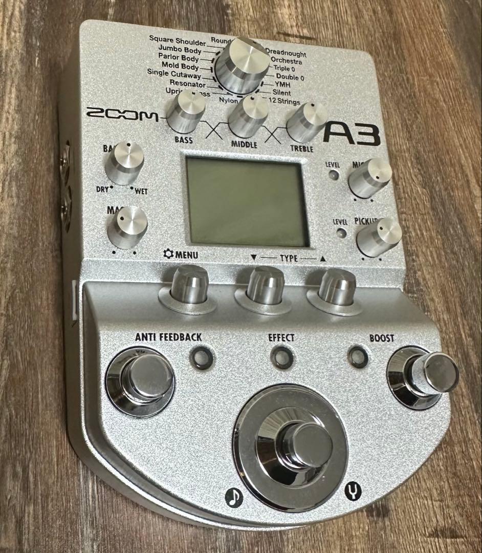 ZOOM A3 エフェクター　プリアンプ