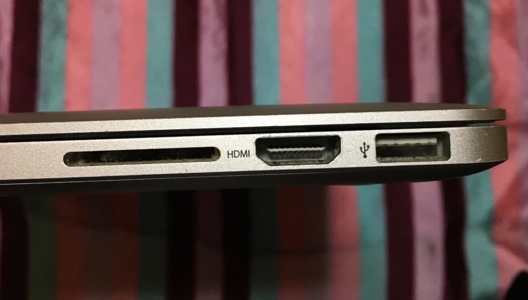 Apple MacBook Pro 15インチ 2015 i7 16GB WIN