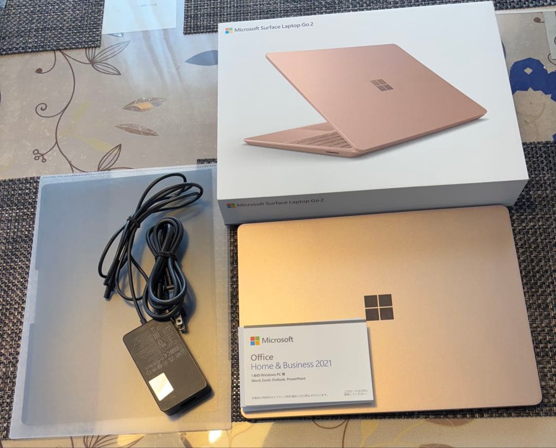 Microsoft Surface Laptop Go 2 office付属