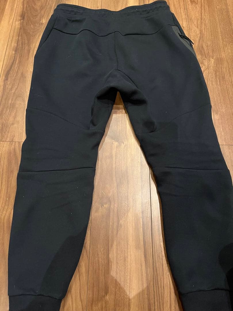 ジ*グ様 NIKE黒テックフリース黒タグ