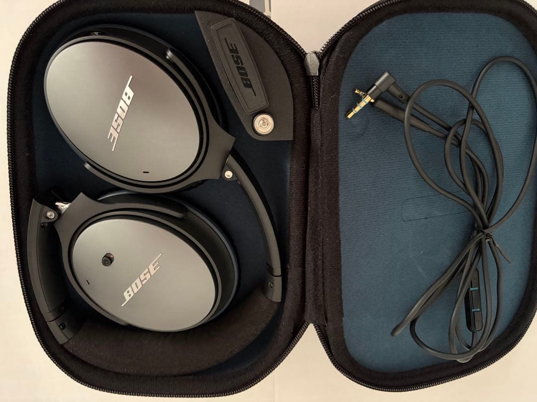 BOSE ヘッドホン　quiet comfort25 ノイズキャンセリング