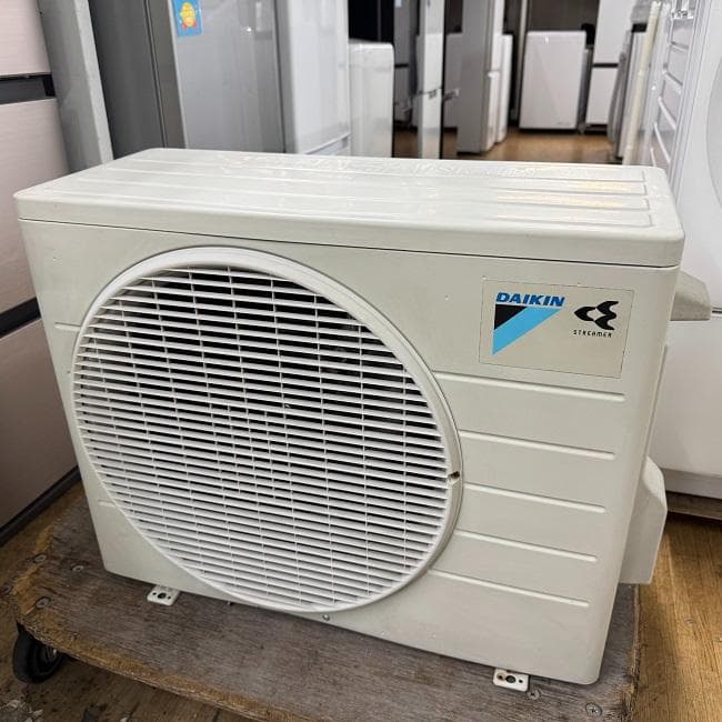 地域限定送料無料 美品 ダイキン おもに6畳用 ルームエアコンAN22WES