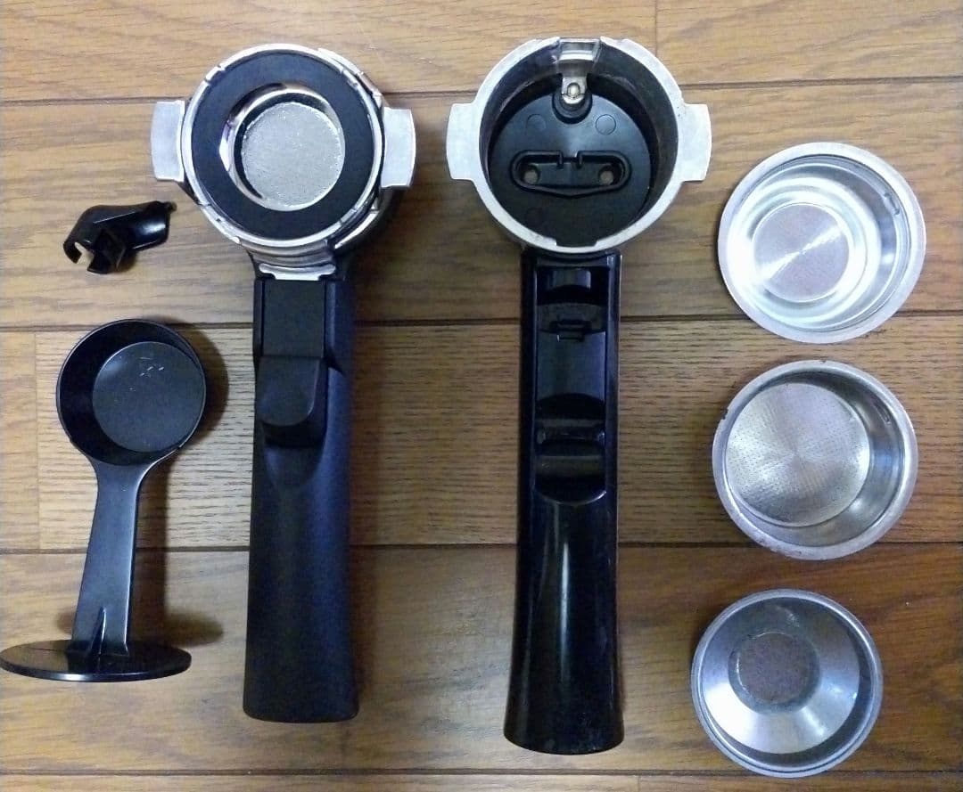 デロンギ　エスプレッソ・カプチーノマシン　ECO310 1式