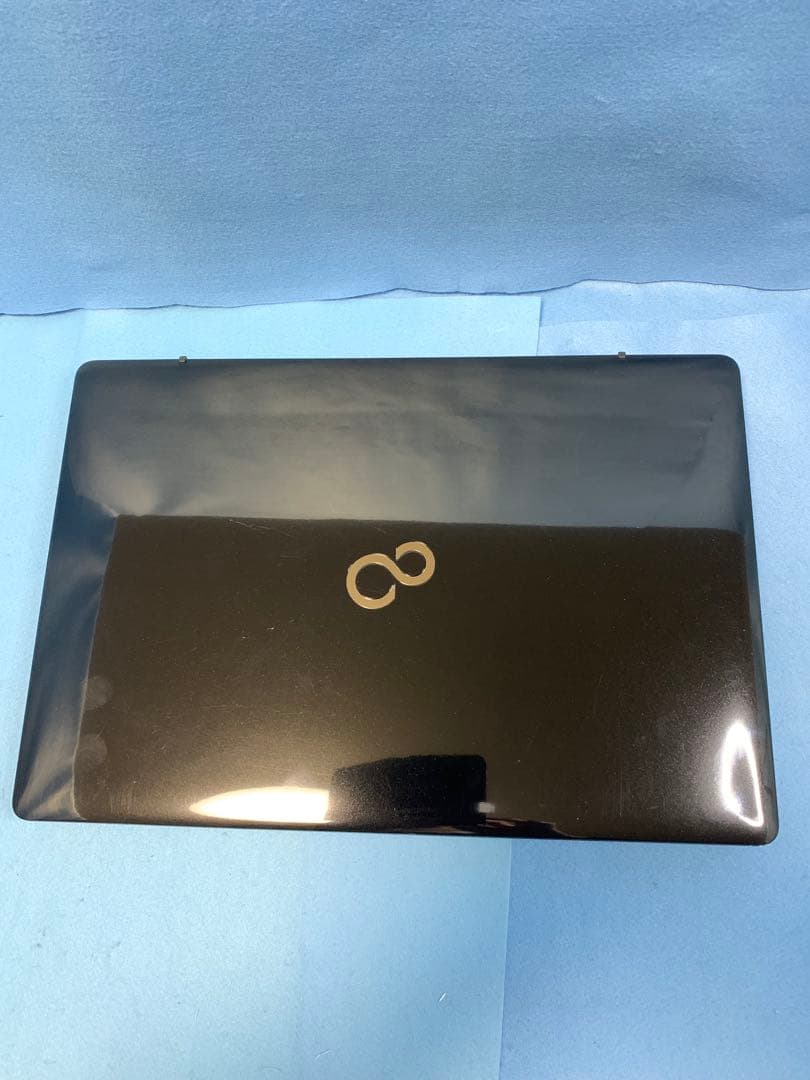 富士通/6th i3/Win11/BD/Office/新SSD/8GB㉚