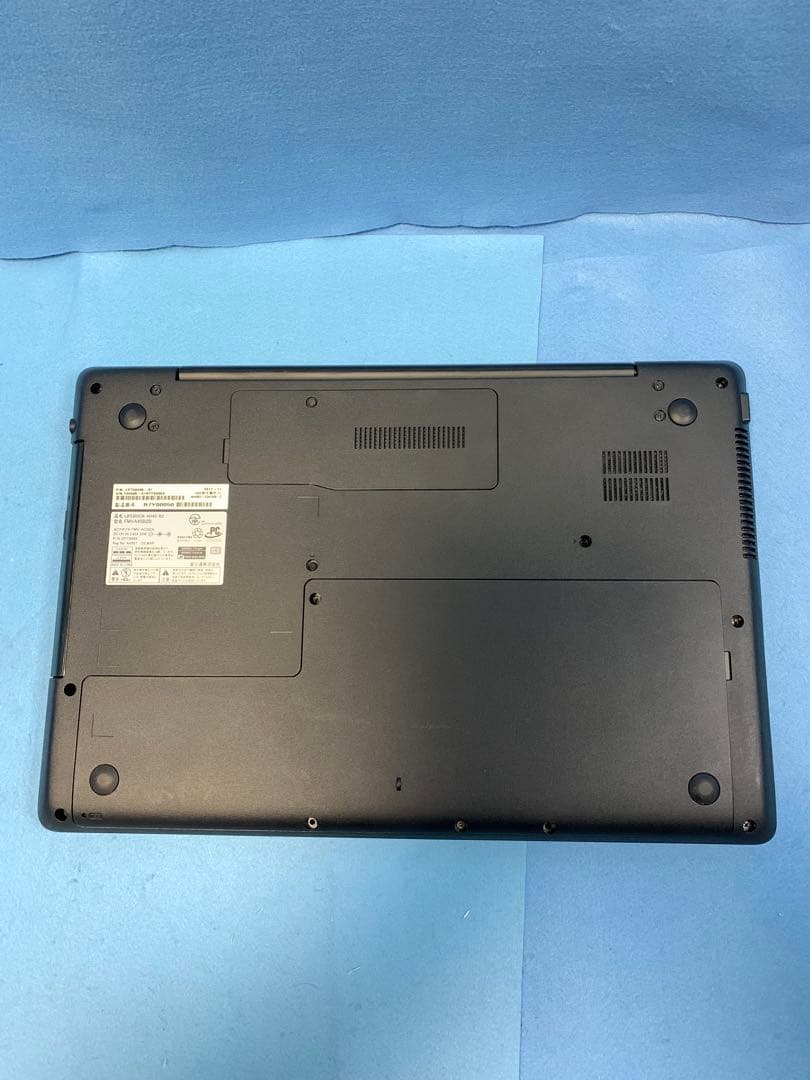 富士通/6th i3/Win11/BD/Office/新SSD/8GB㉚