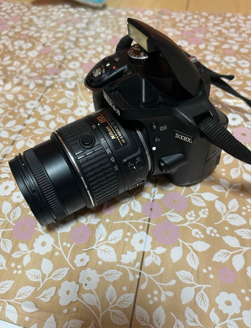 Nikon D3300 カメラ　ニッコールレンズ