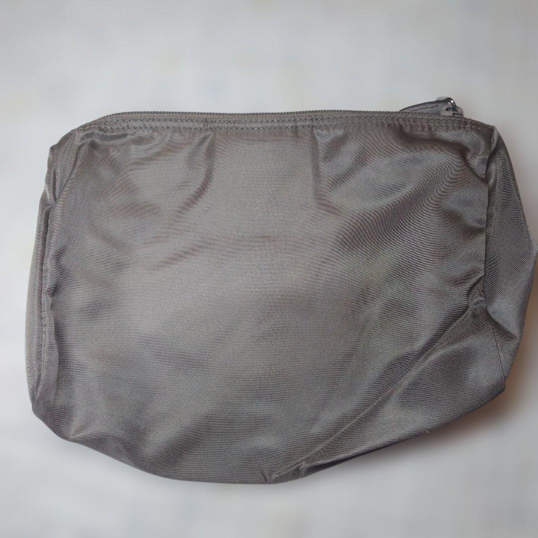 プラダ　ポーチ