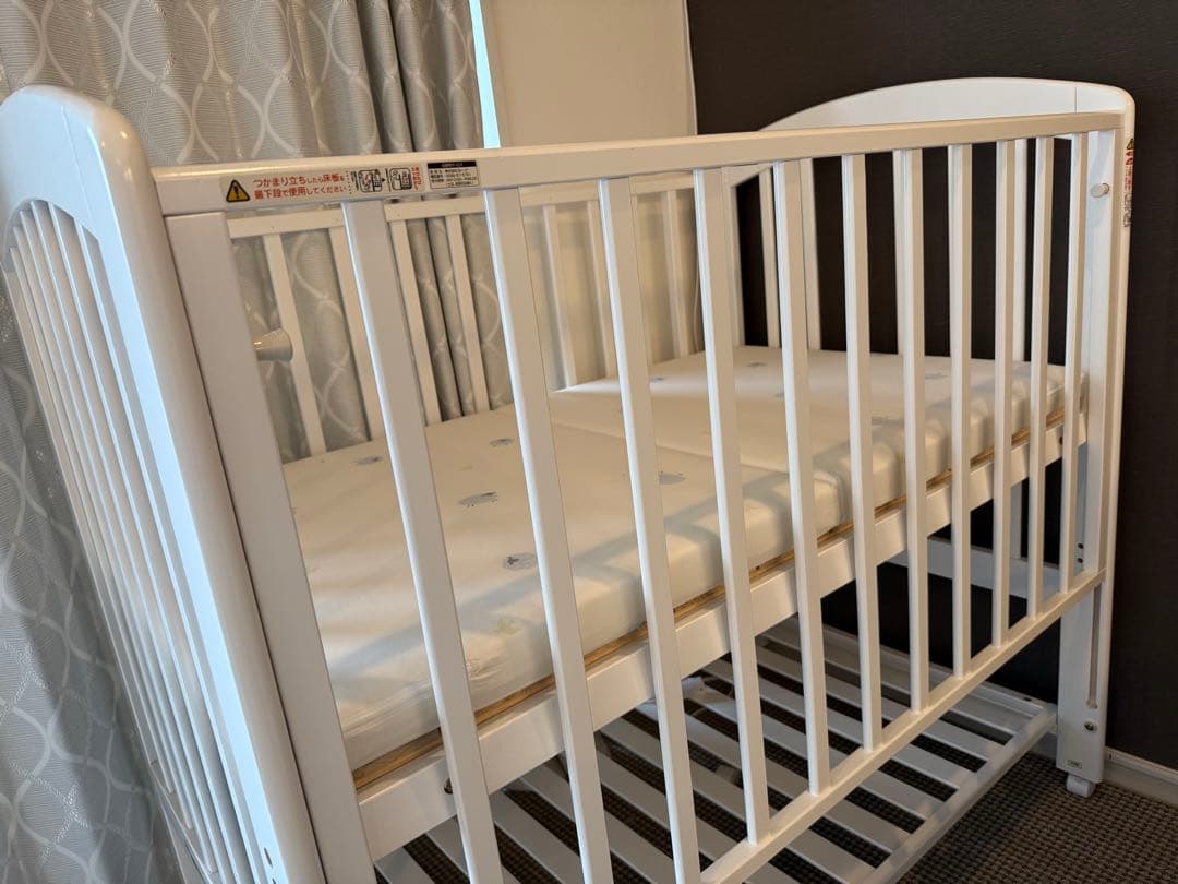 港区★超美品　ハイポジション ベビーベッド アーチⅡ+マットレス＋サイドパット
