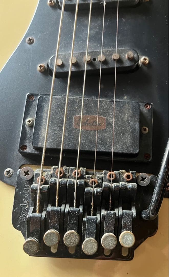 Rockoon Schaller搭載エレキギター