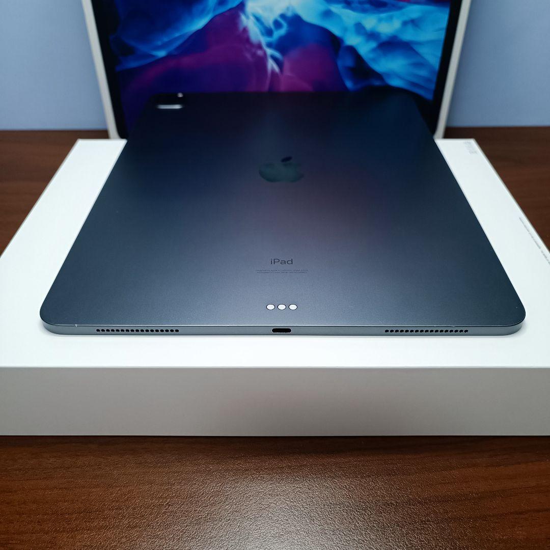 (美品) iPad Pro 12.9 第4世代 256GB、Keyboard