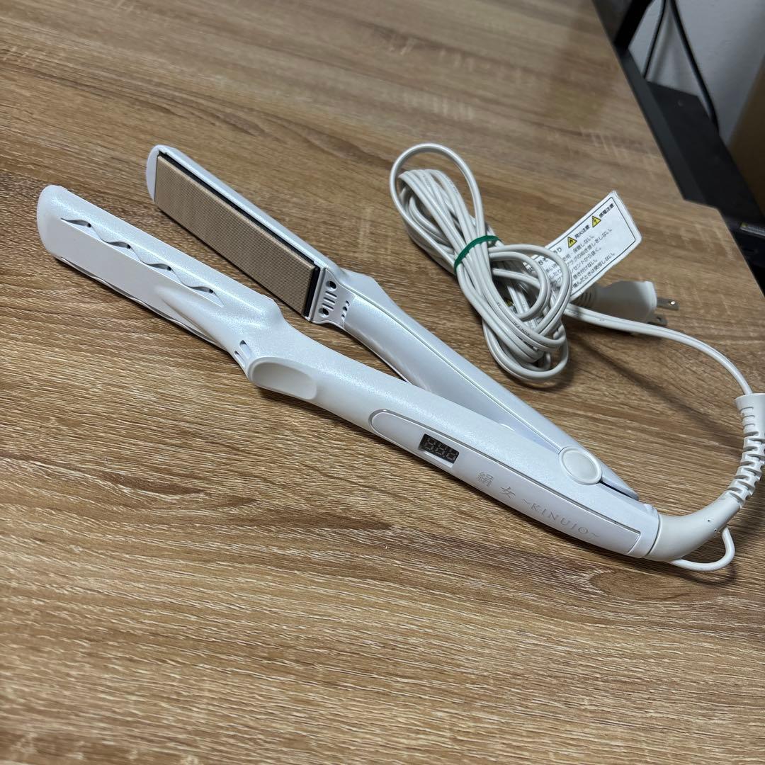 KINUJO ストレートヘアアイロン 絹女　LM-125 美品　本体のみ　最安値