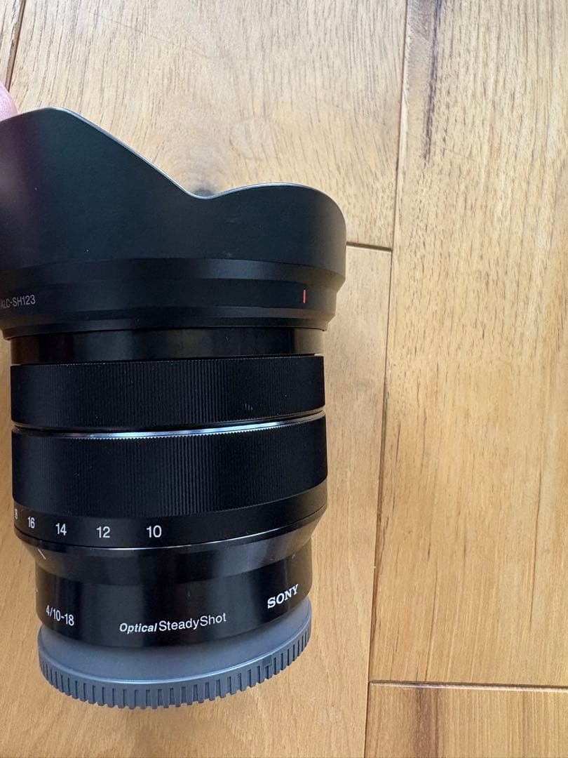 SONY アルファ用広角レンズ　ソニー SEL1018　Eマウント　手ぶれ補正付