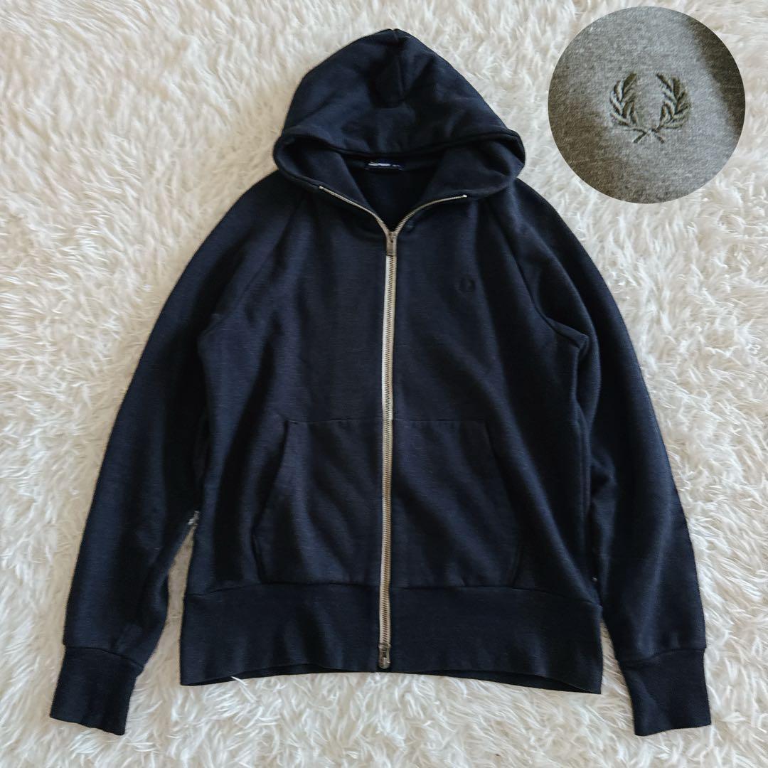 フレッドペリー フルジップパーカー 胸元ロゴ刺繍入り メンズLサイズ ネイビー