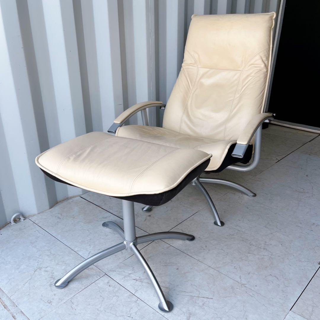 取付無料！フランスベッド 本革アイボリーリクライニングチェア・オットマン✨