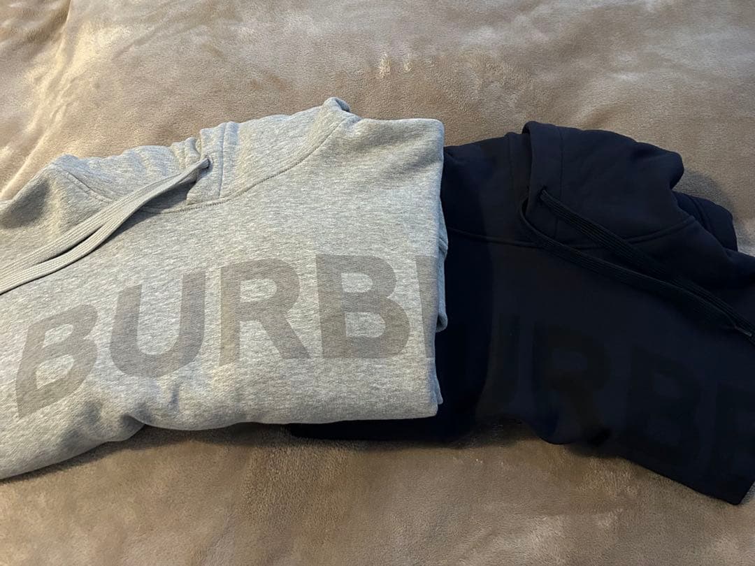 大人気 BURBERRY ホースフェリー ネイビーブラック パーカー Lサイズ