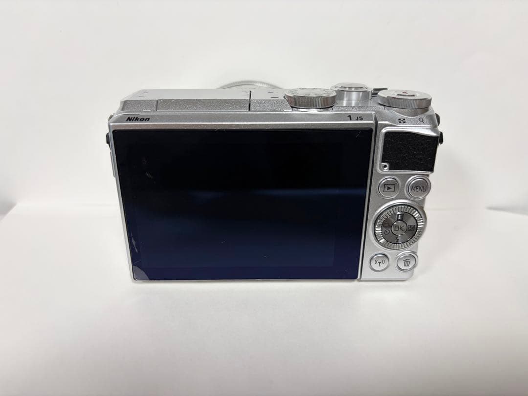 Nikon J1 5＋NIKKOR VR 30-110mm 3.8-5.6望遠