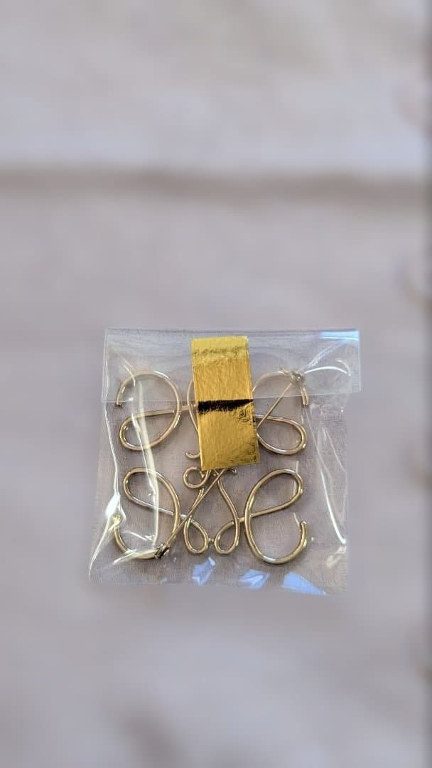 ロエベゴールド スワールデザイン ブローチ