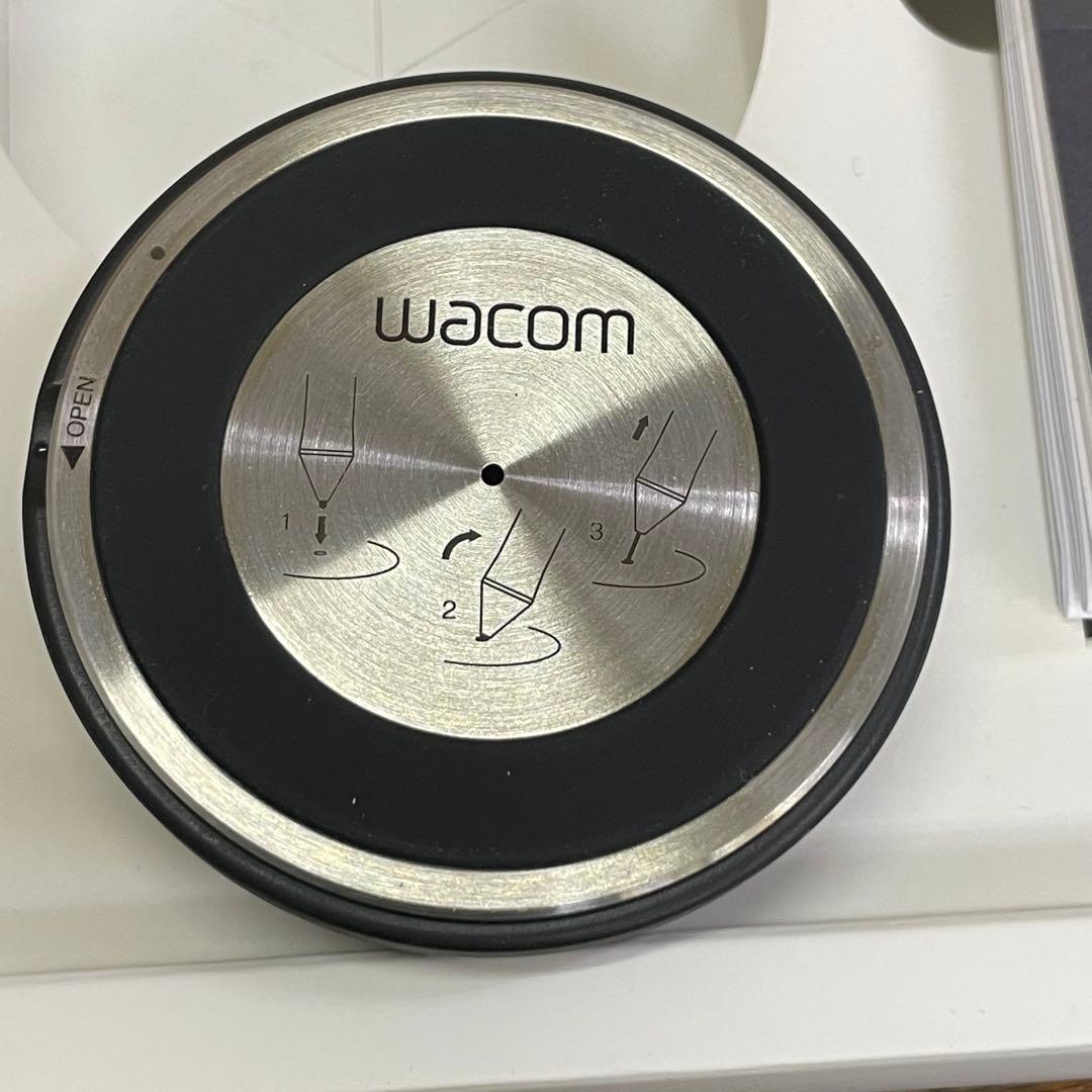 Wacom Intuos Pro Small PTH-460 2019年 箱付