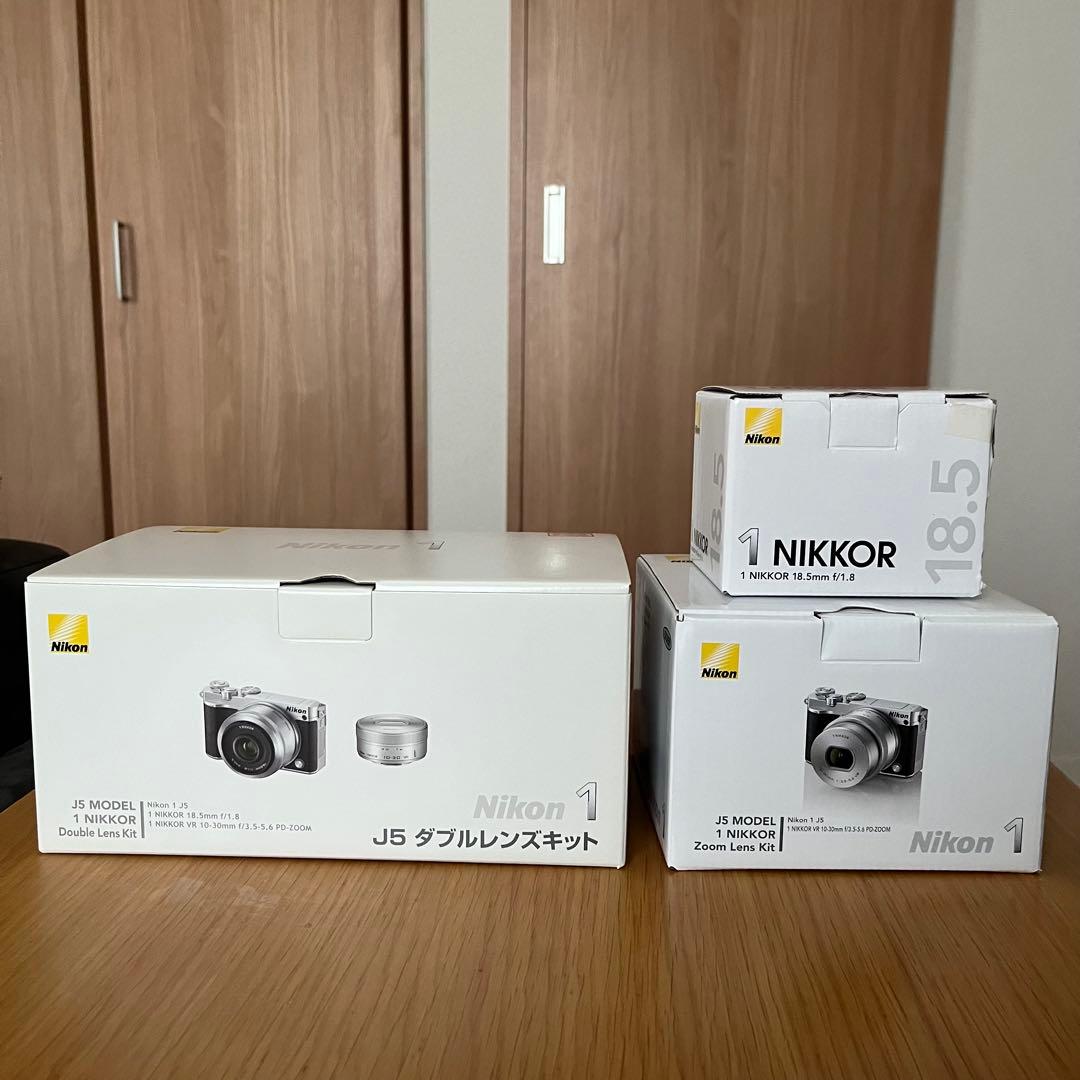 Nikon J5 ダブルレンズキット　純正カバー付