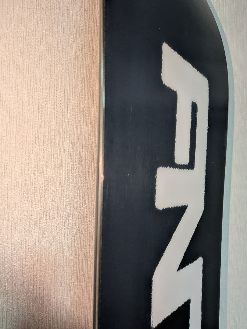 FNTC TNTR BLACK/WHITE スノーボード　157cm