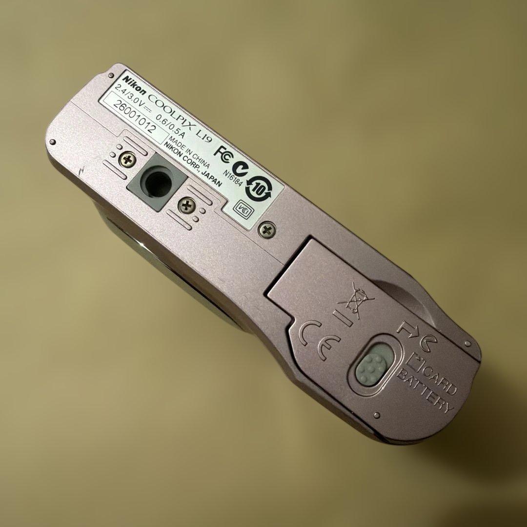 ニコン／Nikon coolpix クールピクス　Ｌ19単3電池2本動作品