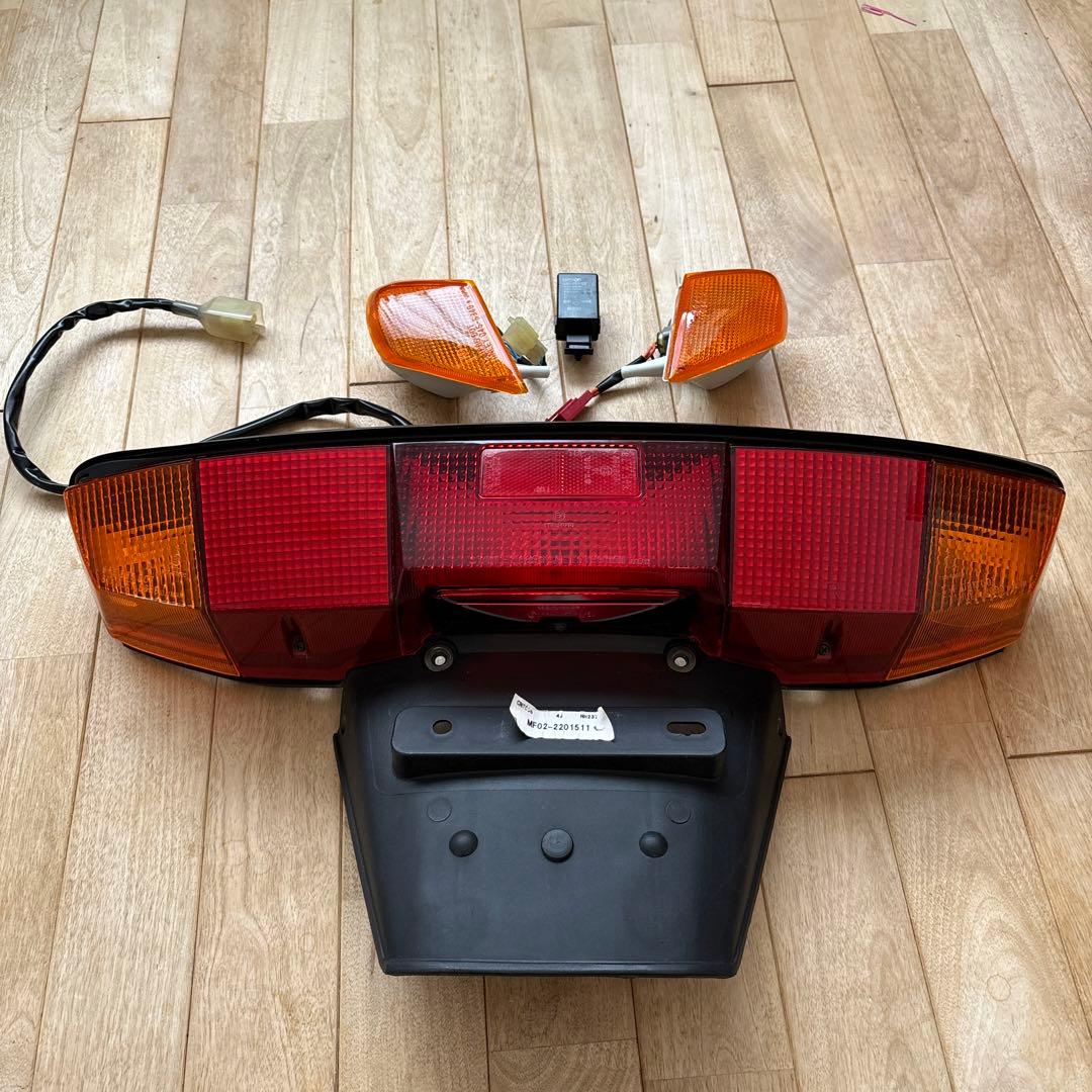 ホンダ　フュージョン　テールユニット　フロントウィンカー