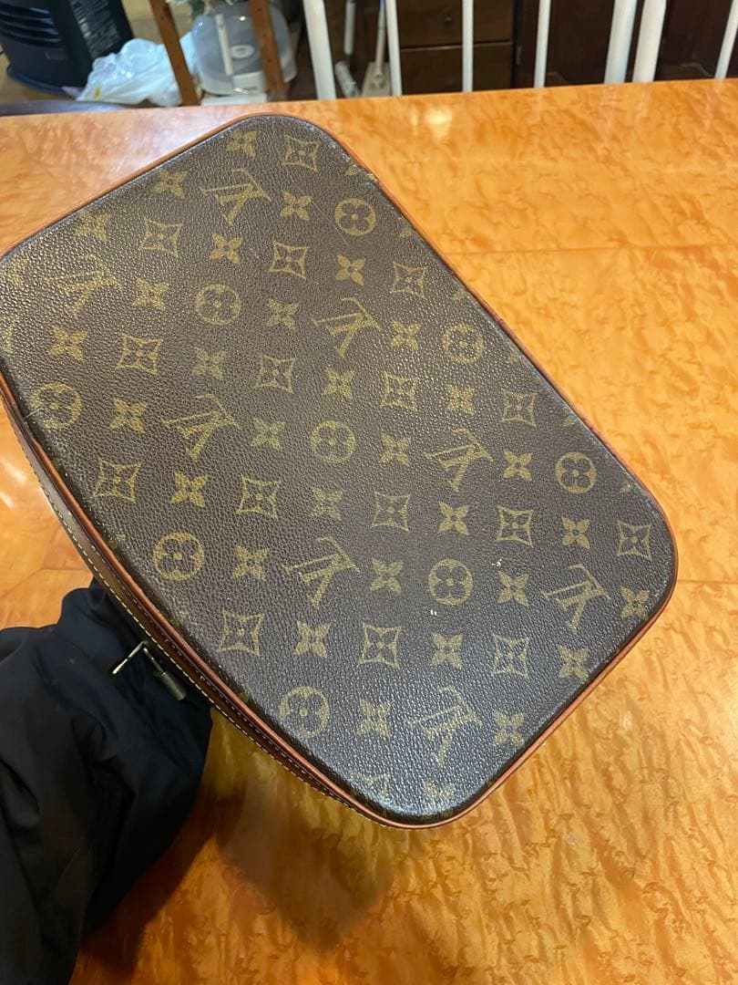 エ*ミ様 Louis Vuitton メイクボックス モノグラム　状態悪