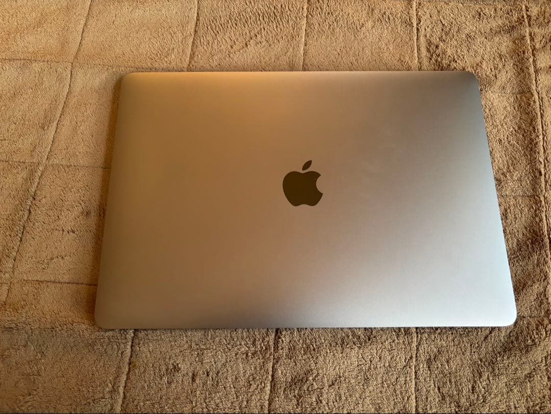 お値下げMacBook Pro (Apple M1, 8GB)