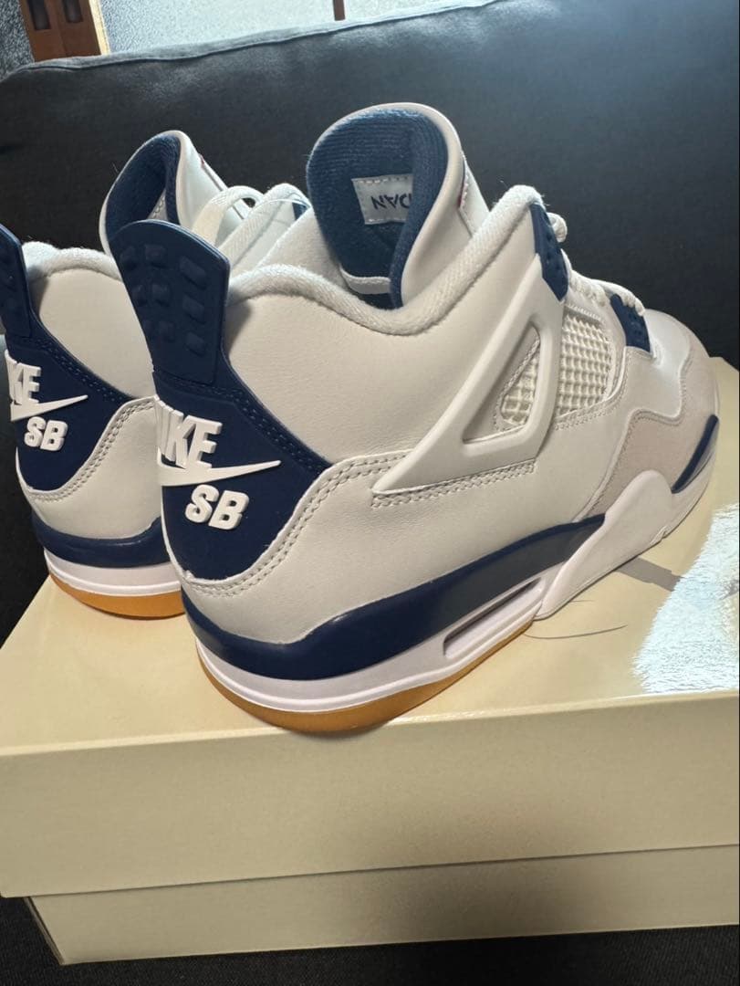 ヤ*ト様 Air Jordan 4 ホワイト/ネイビー/グレー